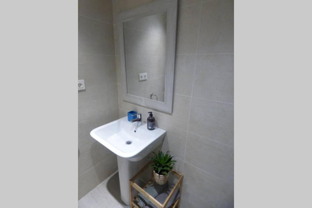 Nuevo Apartamento Lujo Playa Malagueta-Centro Малага Екстер'єр фото